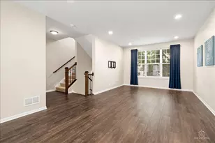 811 Lee St, Des Plaines, IL 60016 - Photo 5