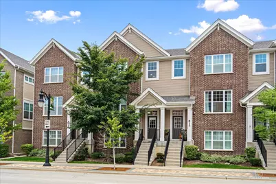 811 Lee Street, Des Plaines, IL 60016 - Photo 1