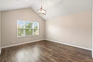 811 Lee St, Des Plaines, IL 60016 - Photo 17