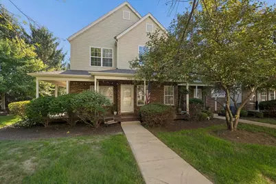 546 Clayton Circle #546, Sycamore, IL 60178 - Photo 1