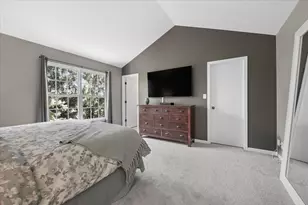 546 Clayton Cir, Sycamore, IL 60178 - Photo 13