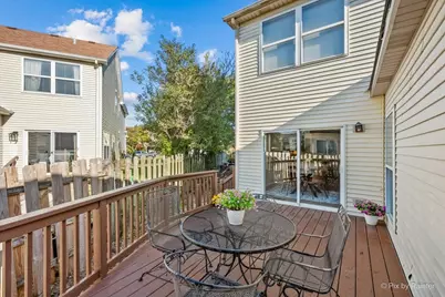 1077 Viewpoint Drive, Lake in the Hills, IL 60156 - Photo 35