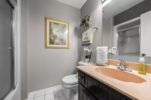 9130 W 95th St, Hickory Hills, IL 60457 - Photo 13