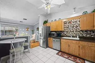 9130 W 95th St, Hickory Hills, IL 60457 - Photo 5