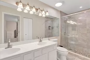 333 Shadybrook Ln, Aurora, IL 60504 - Photo 15