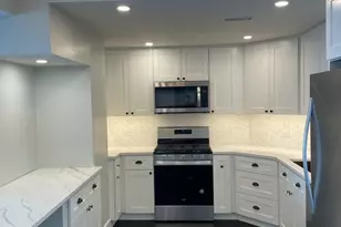 3200 N Lake Shore Dr, Chicago, IL 60657 - Photo 9