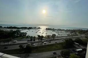 3200 N Lake Shore Dr, Chicago, IL 60657 - Photo 17