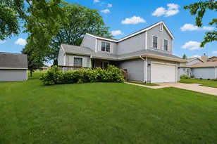 309 S Cross Trail, McHenry, IL 60050 - Photo 3