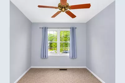 309 S Cross Trail, McHenry, IL 60050 - Photo 31