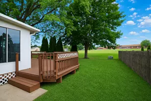 309 S Cross Trail, McHenry, IL 60050 - Photo 7