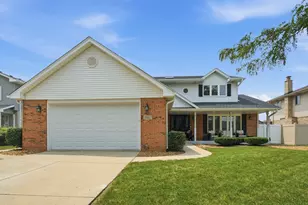 15612 Bramblewood Rd, Oak Forest, IL 60452 - Photo 3