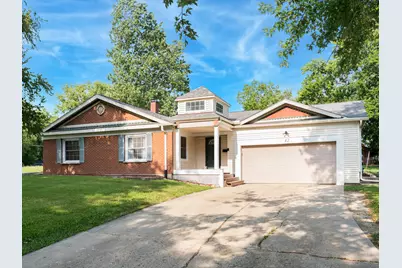 42 Circle Dr W, Montgomery, IL 60538 - Photo 1