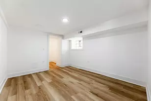 8025 S Euclid Ave, Chicago, IL 60617 - Photo 25