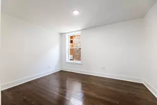 8025 S Euclid Ave, Chicago, IL 60617 - Photo 13