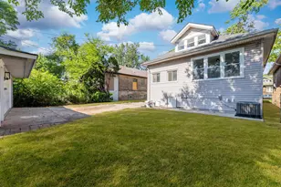 8025 S Euclid Ave, Chicago, IL 60617 - Photo 29