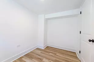 8025 S Euclid Ave, Chicago, IL 60617 - Photo 21