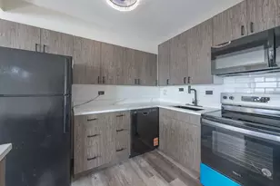7337 S South Shore Dr, Chicago, IL 60649 - Photo 11