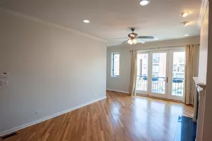 2427 W Augusta Blvd, Chicago, IL 60622 - Photo 3