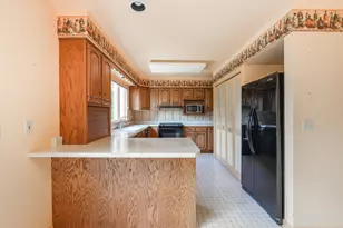 11 Windsor Ct, Bourbonnais, IL 60914 - Photo 17