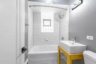 3035 N Luna Ave, Chicago, IL 60641 - Photo 9
