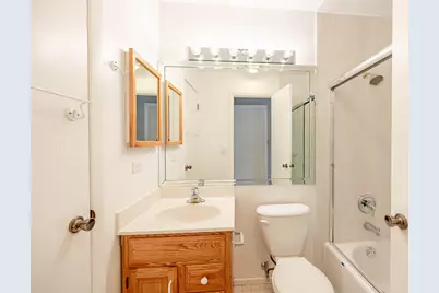 326 Woodbury Court #C2, Schaumburg, IL 60193 - Photo 7