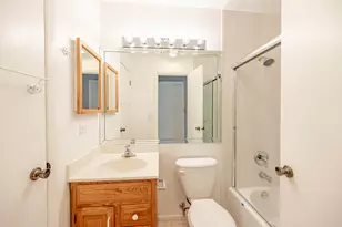 326 Woodbury Ct, Schaumburg, IL 60193 - Photo 7