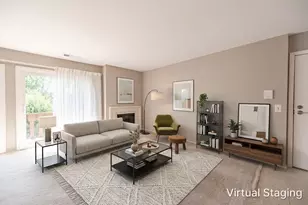 326 Woodbury Ct, Schaumburg, IL 60193 - Photo 3