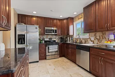 20 W Fullerton Avenue, Glendale Heights, IL 60139 - Photo 7