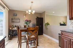 20 W Fullerton Ave, Glendale Heights, IL 60139 - Photo 9