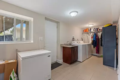 20 W Fullerton Avenue, Glendale Heights, IL 60139 - Photo 23