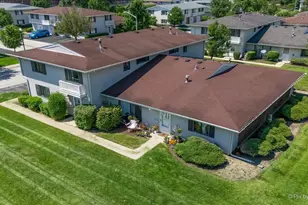 121 Millbrook Ln, Schaumburg, IL 60193 - Photo 45