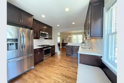 2332 Belleview Avenue, Westchester, IL 60154 - Photo 9