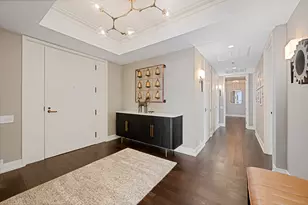 180 E Pearson St, Chicago, IL 60611 - Photo 3