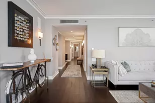 180 E Pearson St, Chicago, IL 60611 - Photo 19