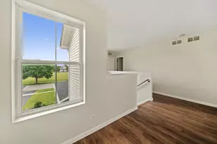 371 McGrath Dr, Oswego, IL 60543 - Photo 15