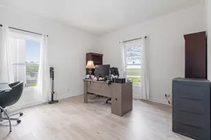 932 Merrill New Rd, Sugar Grove, IL 60554 - Photo 13