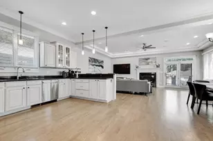 11241 S Central Park Ave, Chicago, IL 60655 - Photo 7