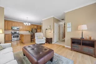 621 Dunhill Ln, Carol Stream, IL 60188 - Photo 5