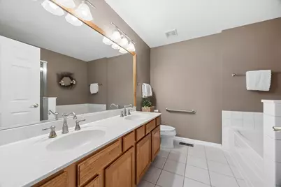 621 Dunhill Lane, Carol Stream, IL 60188 - Photo 11