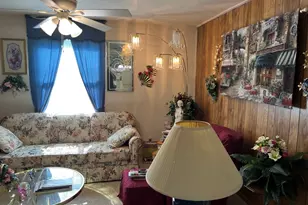 801 E Honeywell Ave, Hoopeston, IL 60942 - Photo 9