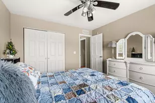 361 Capitol Dr, Sugar Grove, IL 60554 - Photo 21
