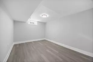 9427 S Emerald Ave, Chicago, IL 60620 - Photo 17