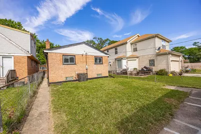 9427 S Emerald Avenue, Chicago, IL 60620 - Photo 23