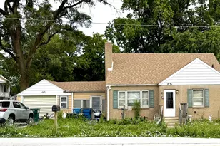 1823 Armour Rd, Bourbonnais, IL 60914 - Photo 1
