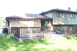17522 Wright St, Lansing, IL 60438 - Photo 3