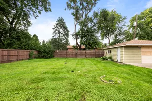 6926 W 115th Pl, Worth, IL 60482 - Photo 7