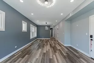 5131 W Roscoe St, Chicago, IL 60641 - Photo 21