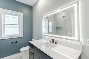 5131 W Roscoe St, Chicago, IL 60641 - Photo 13