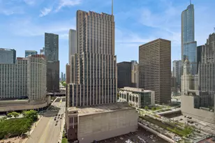 240 E Illinois St, Chicago, IL 60611 - Photo 21