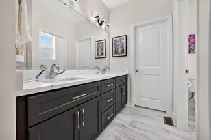 511 Amherst Dr, Sycamore, IL 60178 - Photo 17